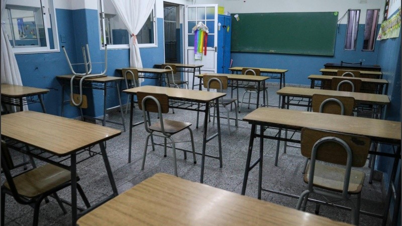 Repitencia, abandono y egreso en la escuela secundaria: Una escolarización de baja intensidad post thumbnail image