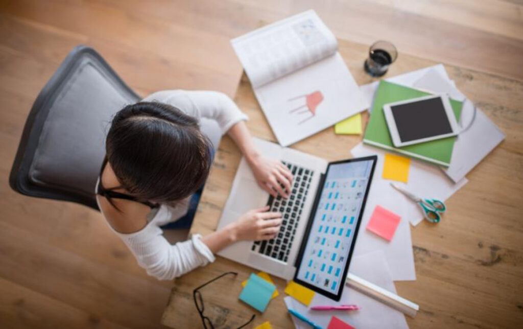 Azul Formación Superior: Postítulos y especializaciones para titularizar en 2027